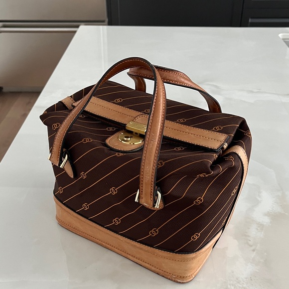 Gucci Bag Gucci GG Bag Gucci Vanity Trunk Gucci Cosmetic Bag Gucci Bag. - Picture 4 of 17